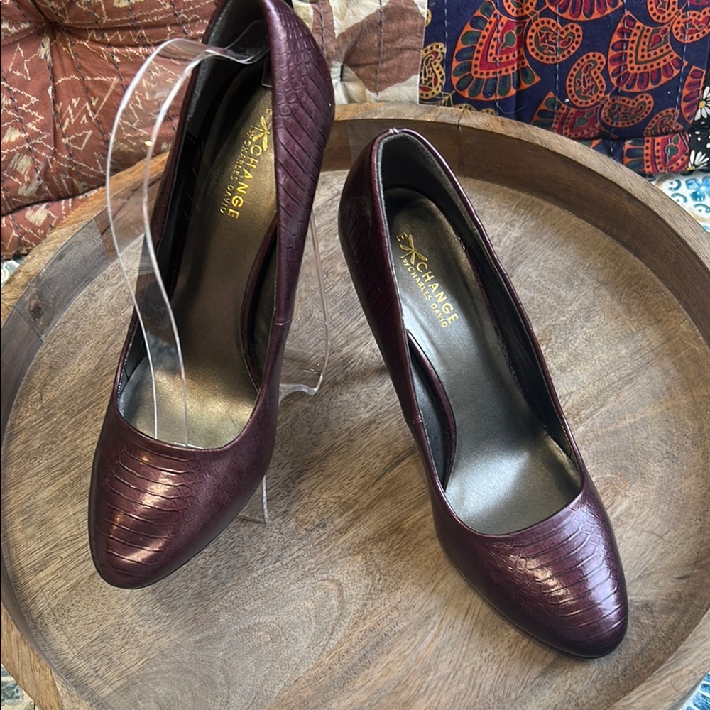 EXCHANGE Purple and Black Stiletto Heels